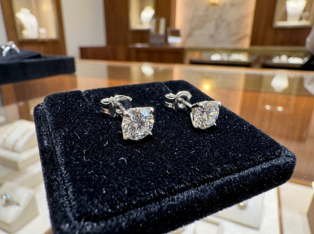 Shine Bright: How to Pick the Perfect Diamond Studs in Los Angeles