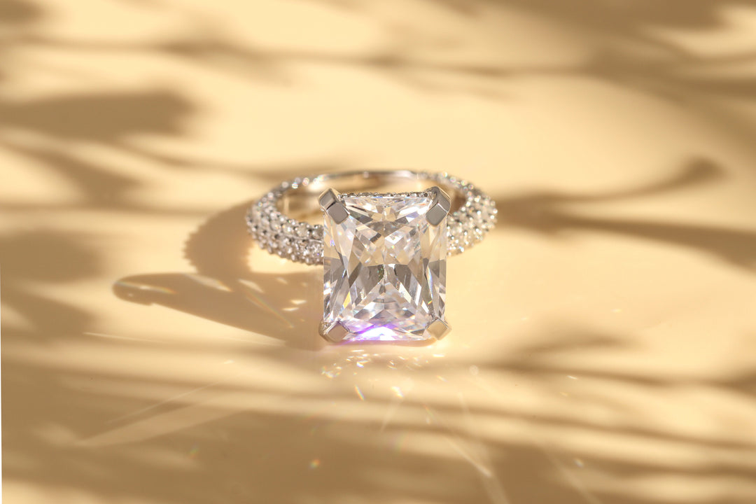What is a salt and pepper diamond?