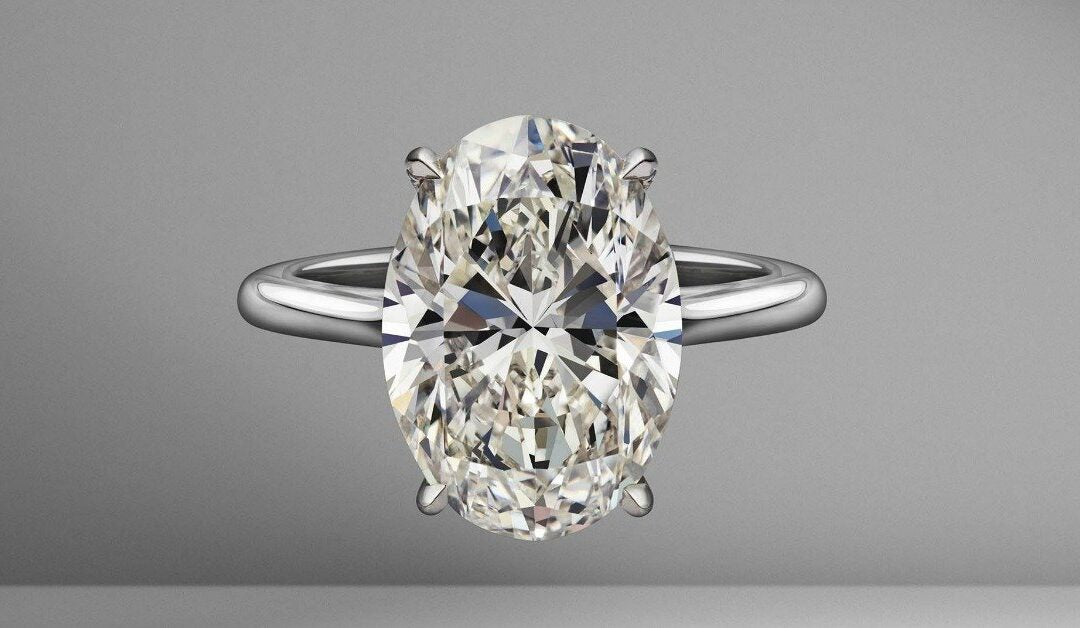 What Causes The Bow-Tie Effect In Oval Diamonds?