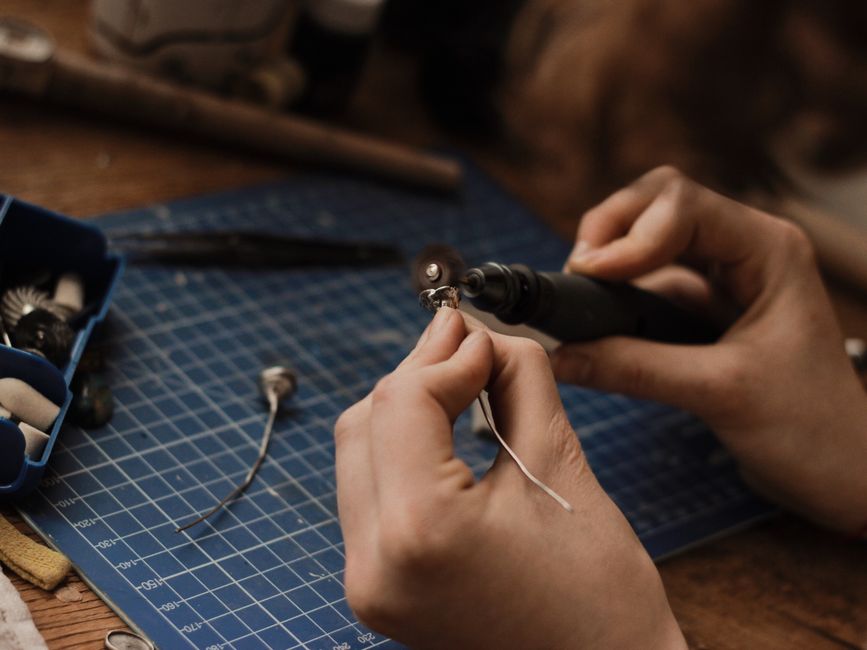 Scottsdale Custom Jewelry Designers Who Can Bring Your Wildest Gems to Life
