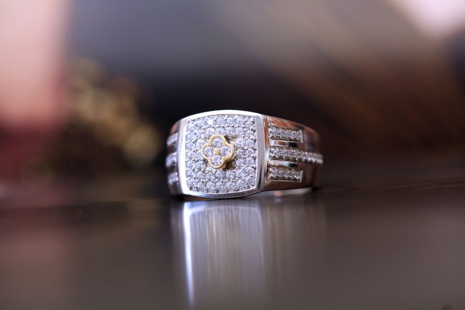 Custom Made Diamond Rings: From Sketch to Sparkle