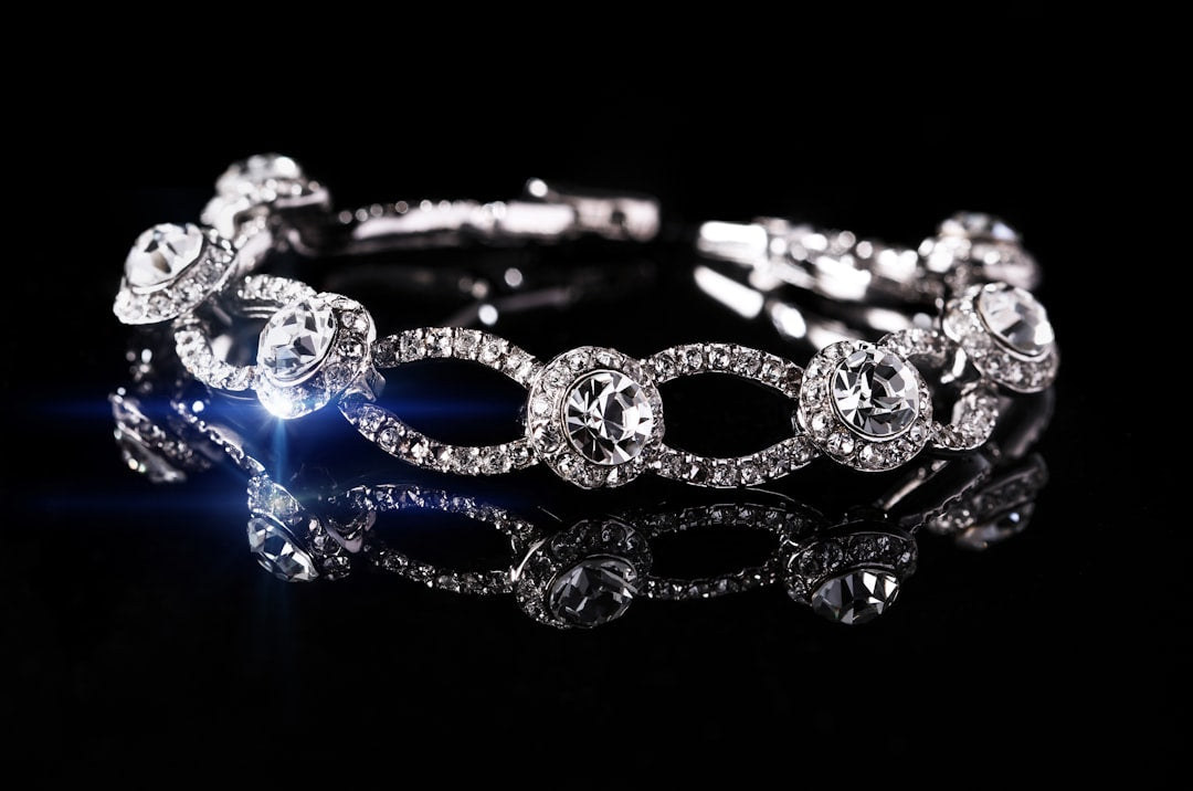 Sparkle Like a Pro with a 10 Carat Diamond Bracelet