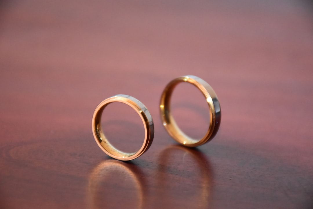 The Honest Truth About Wearing a 10k Wedding Band Every Day