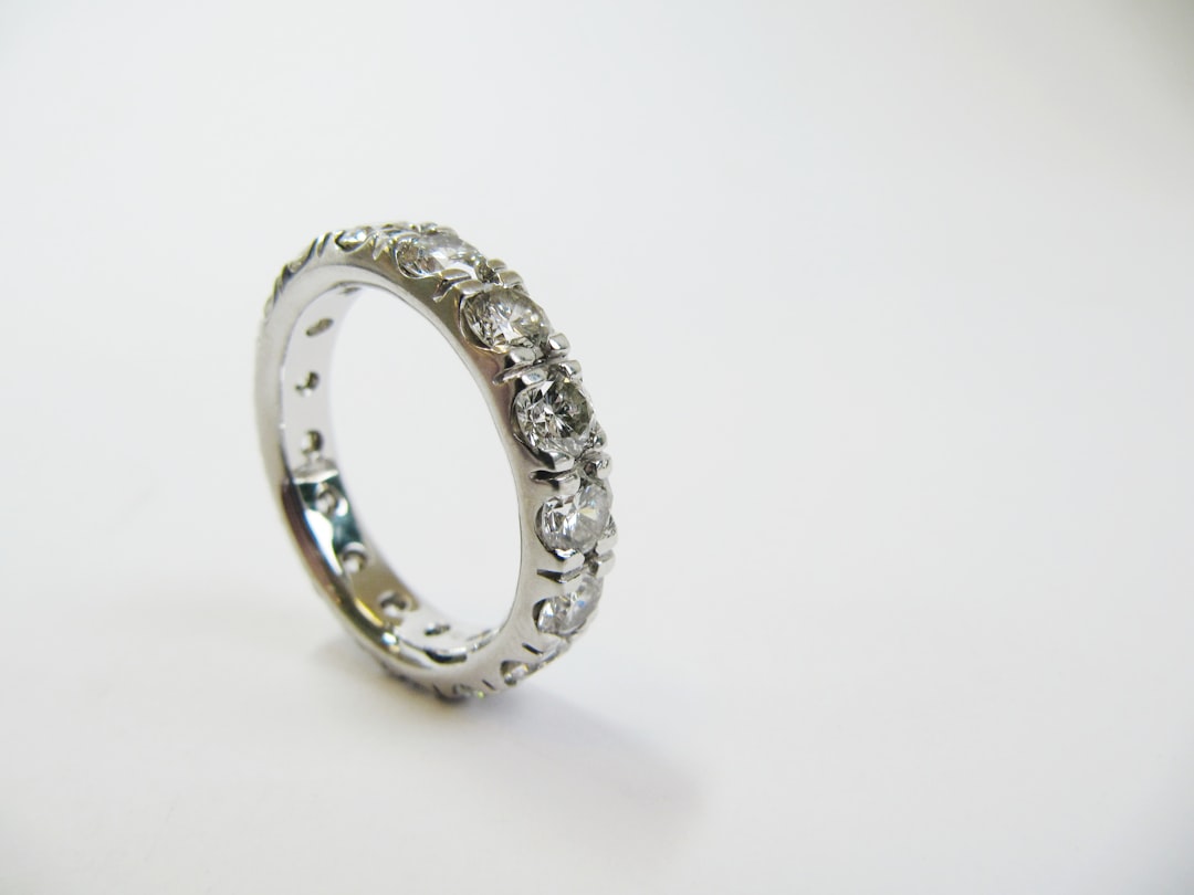 Stop Searching and Start Sparkling with the Best Diamond Shops