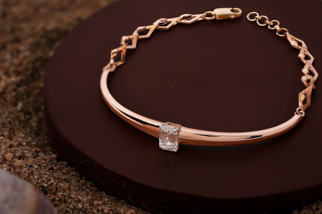 The Ultimate Guide to Tennis Bracelet Cuts: Cushion, Emerald, and Princess
