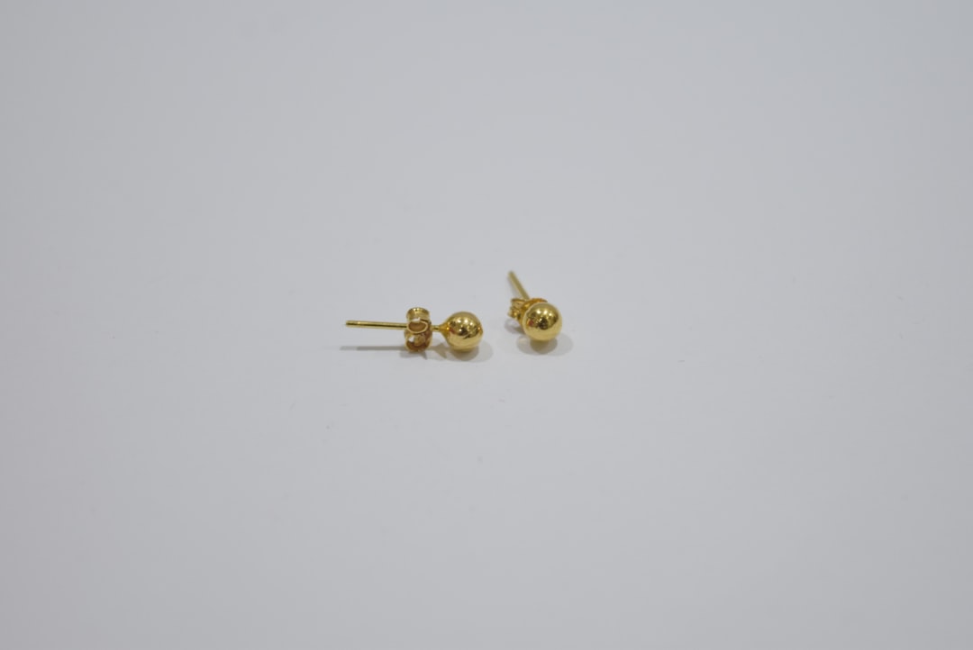 Beautiful 2 Gram Gold Earrings That Fit Your Budget