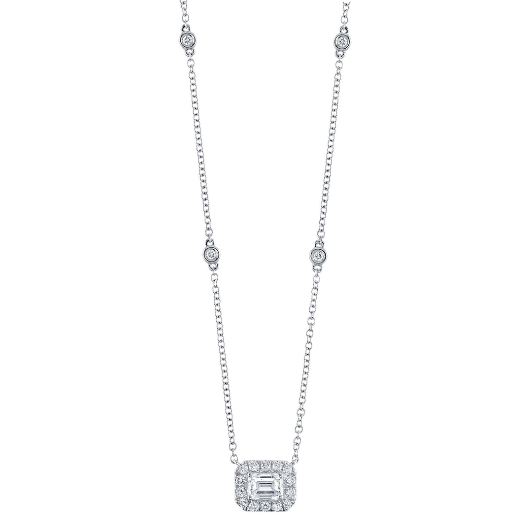 Shy Creation Diamond Halo Necklace