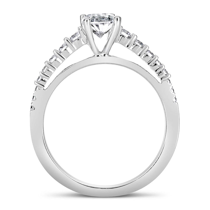 Classic Engagment Ring with Tapered Down Diamonds