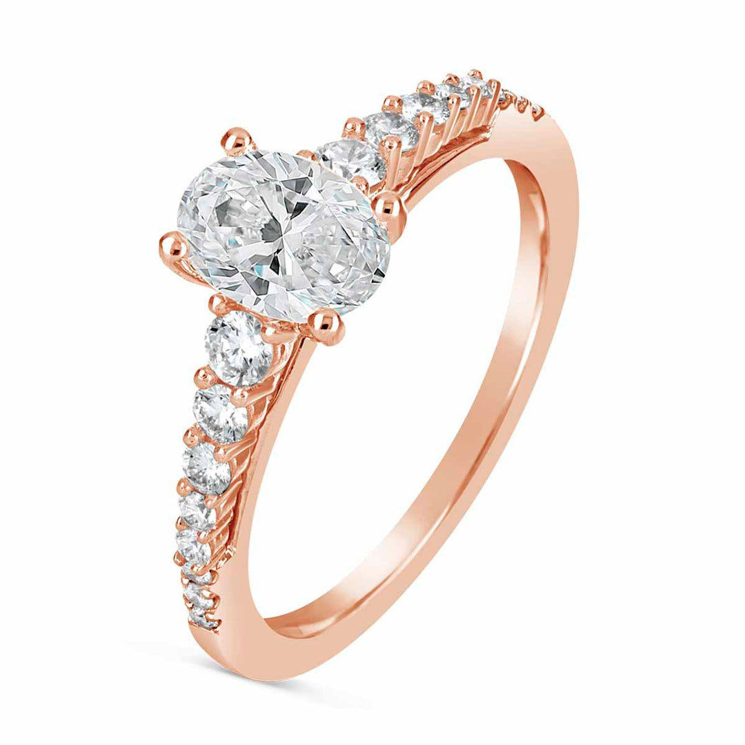 Classic Engagment Ring with Tapered Down Diamonds