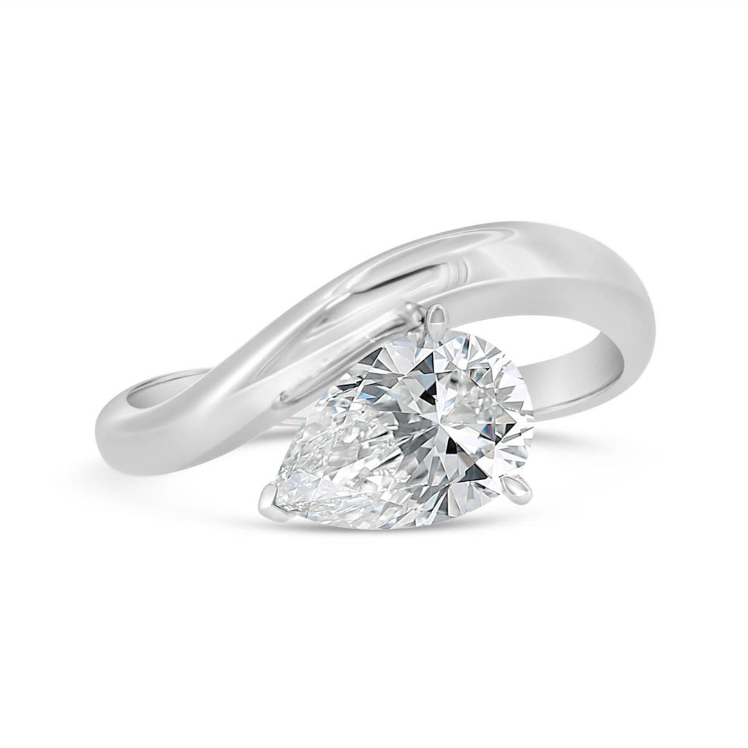 Lab Grown Diamond Modern Solitaire Engagement Ring
