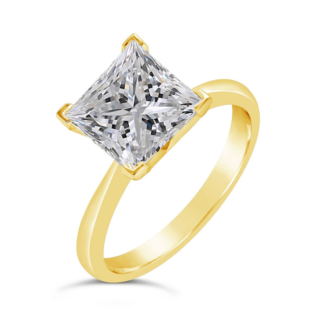 Diamond Solitaire Engagement Ring