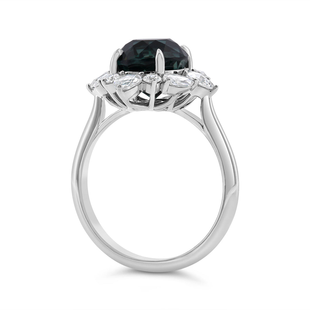Diamnond & Sapphire Cocktail Ring