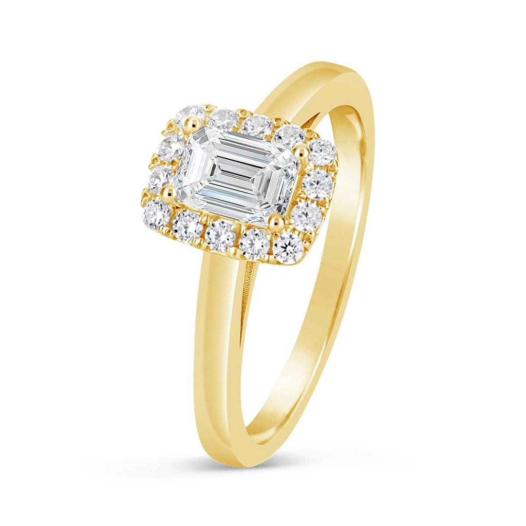 Diamond Halo Engagement Ring