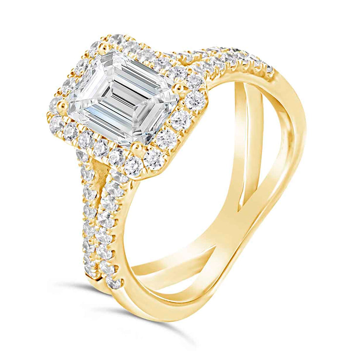 Diamond Halo Engagement Ring