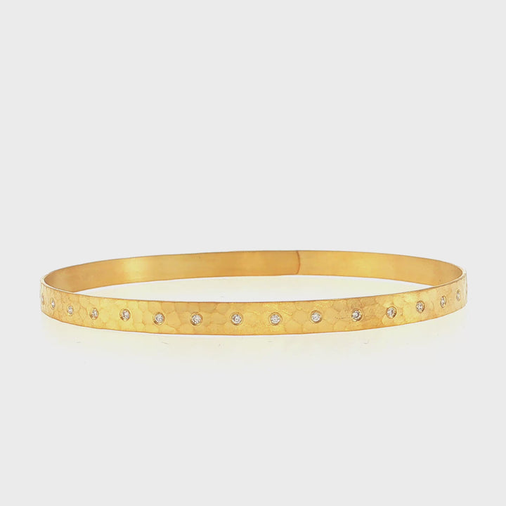 4.15mm Diamond Hammered Finish Bangle