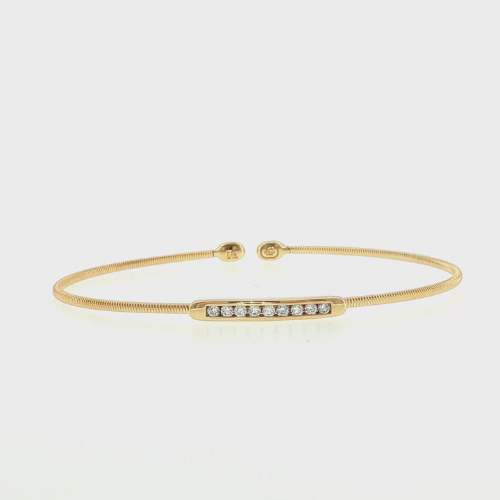 Shy Creation Channel Set Diamond Open Flexy Bracelet