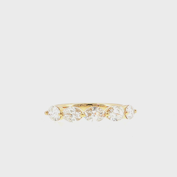 Lab Grown East to West Oval Diamond Band